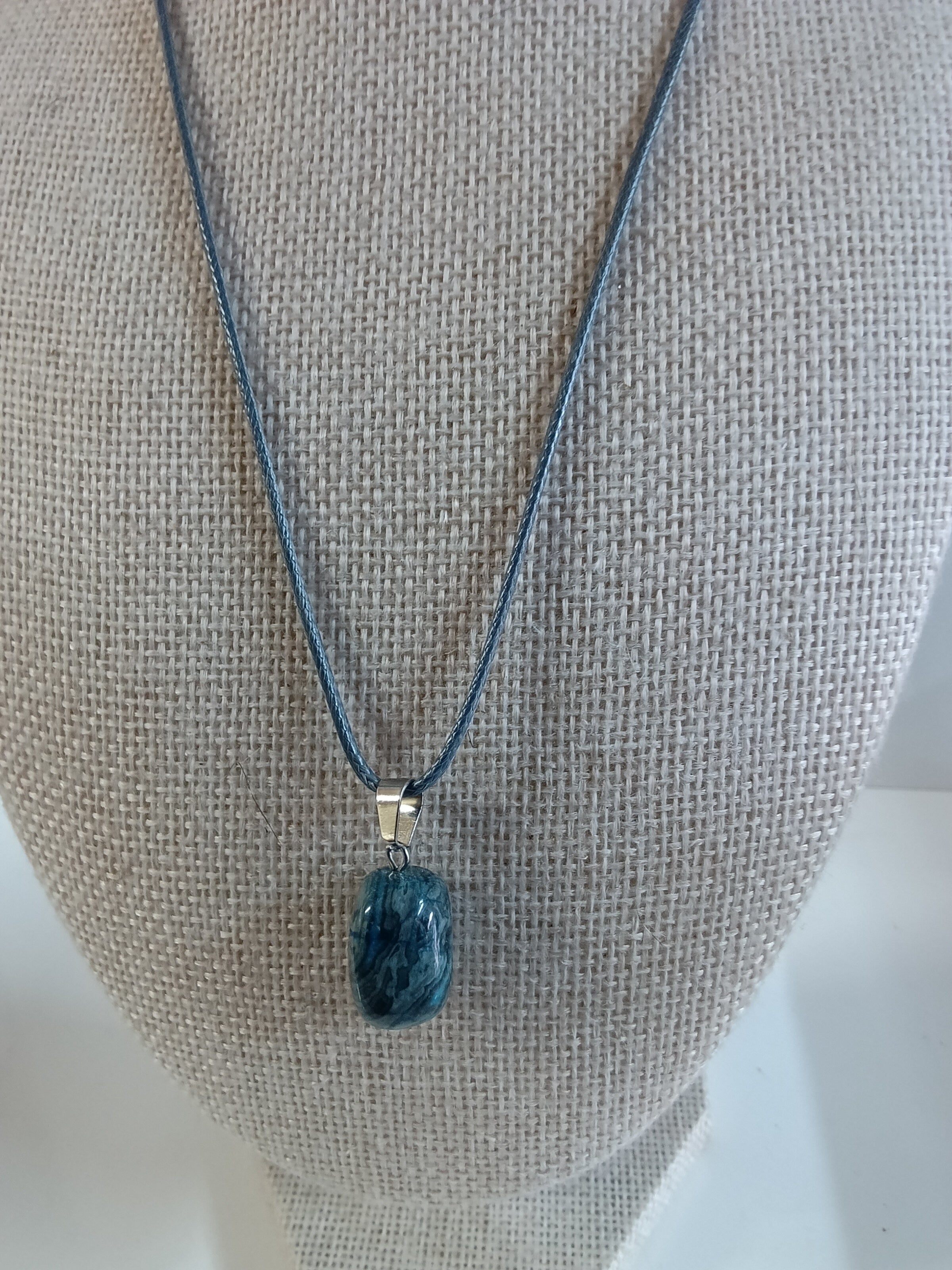 Cord Crystal Stone Necklace
